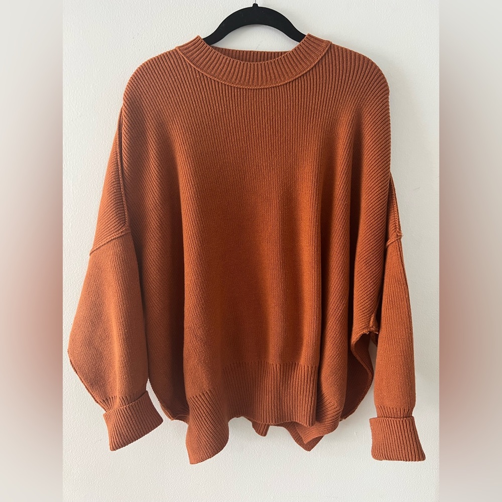 FREE PEOPLE EASY STREET OVERSIZED SWEATER- XS